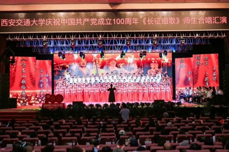 word表格断开成两部分怎么合并？